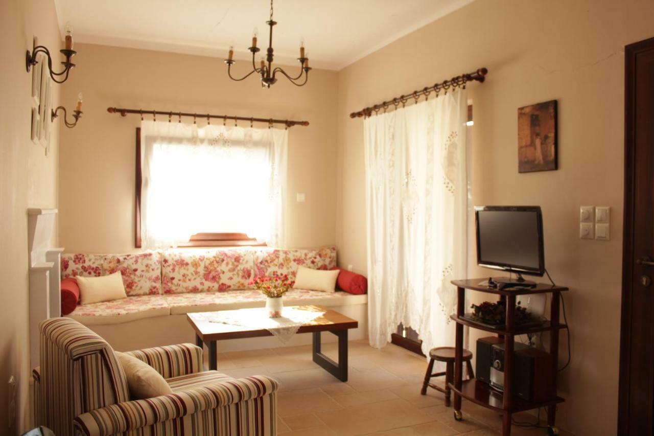 *Villa Pap-Live The Greek Hospitality In A Village* Nea Sampsounta Eksteriør bilde